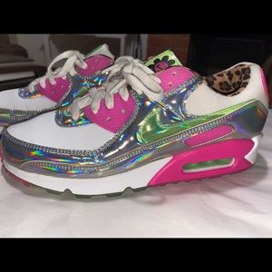 Nike Air Max 90 LX Daisy Leopard Iridescent Womens 10
